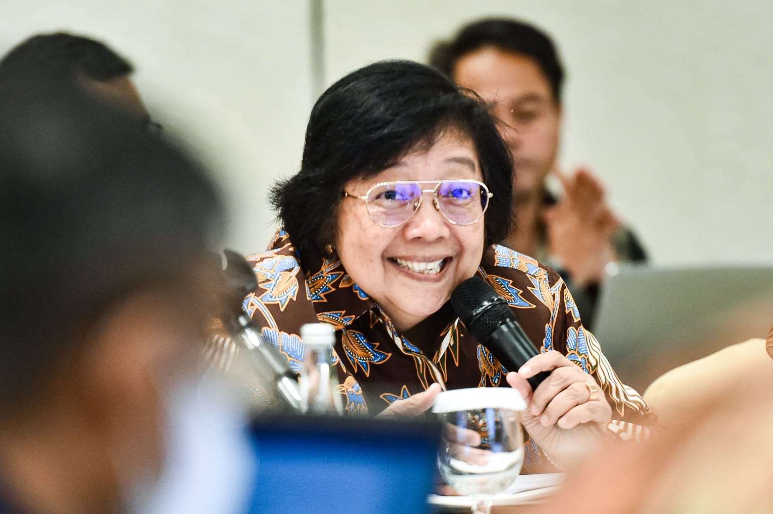 Menteri LHK Siti Nurbaya melakukan pertemuan bersama 20 guru besar dan Dekan Fakultas Kehutanan Universitas UGM di Jakarta, Selasa (14/11).