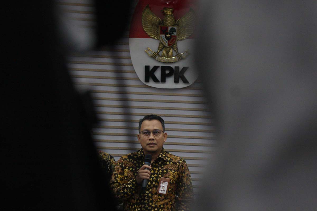 Ali Fikri menklaim modus bisa mengurus perkara di KPK sering terjadi, namun tidak pernah terjadi.