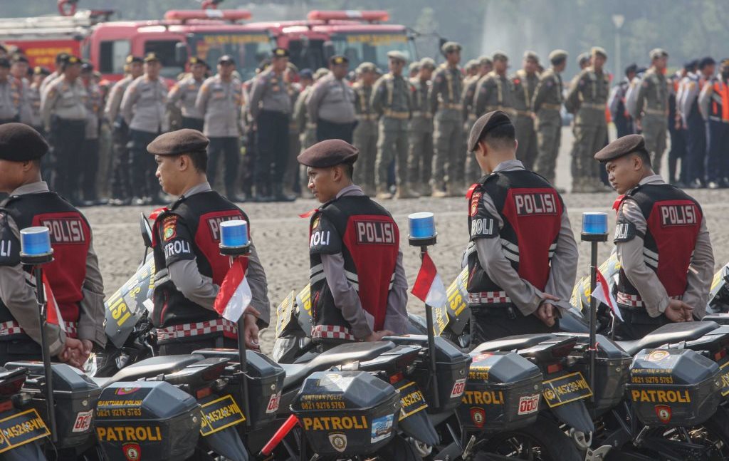 Komisioner Kompolnas Poengky Indarti mengatakan berdasarkan peraturan bahwa anggota Polri harus mengedepankan sikap netral pada Pemilu 2024.