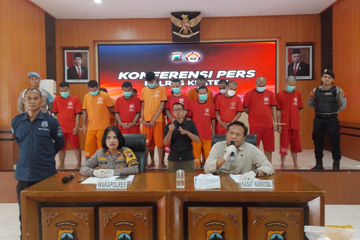 Reserse Narkoba Polres Klaten, Jawa Tengah, menangkap 15 tersangka penyalahgunaan narkoba dalam kurun waktu Oktober-November 2023. 