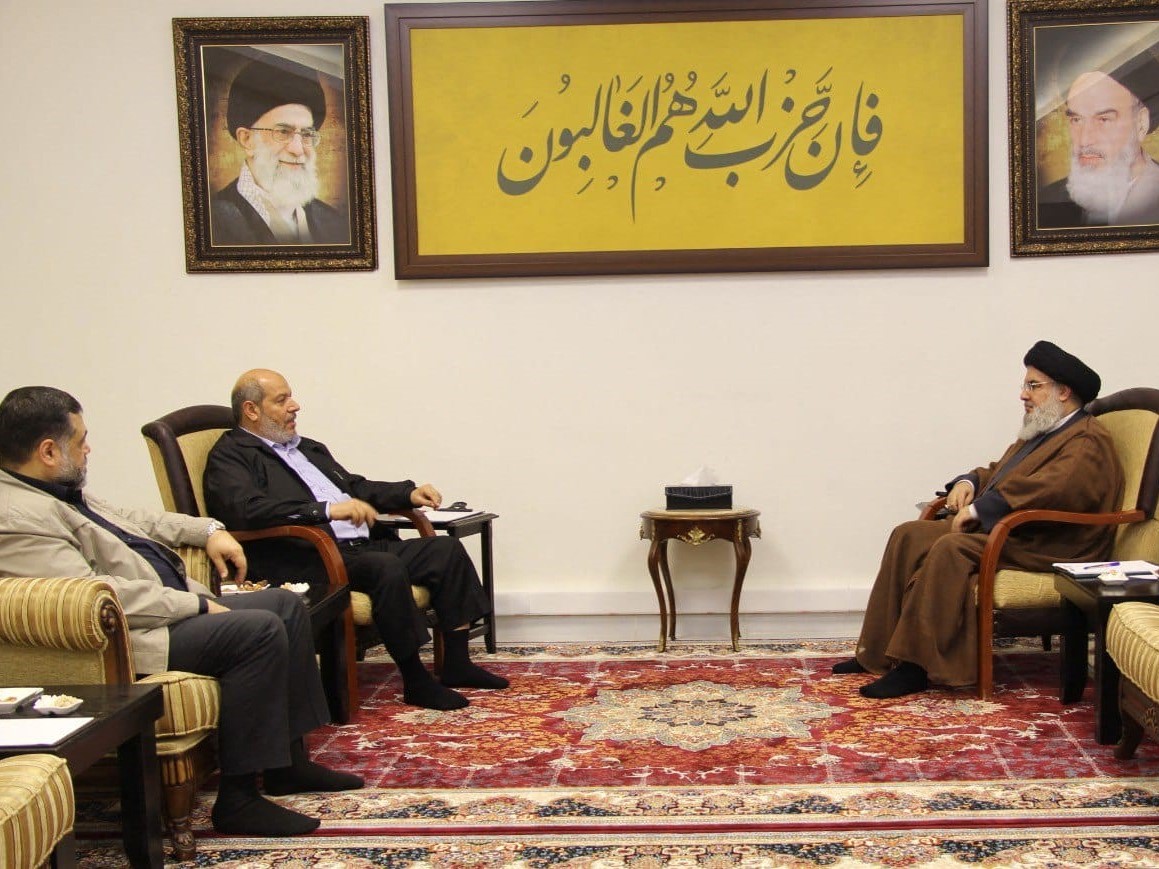 Hizbullah: Putra Anggota Senior Parlemen Tewas akibat Serangan Israel