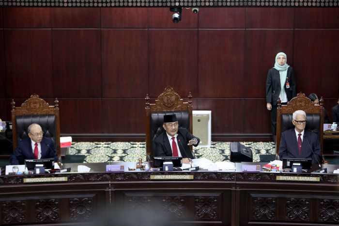 Majelis Kehormatan MK membacakan putusan terkait laporan pelanggaran etik hakim konstitusi 