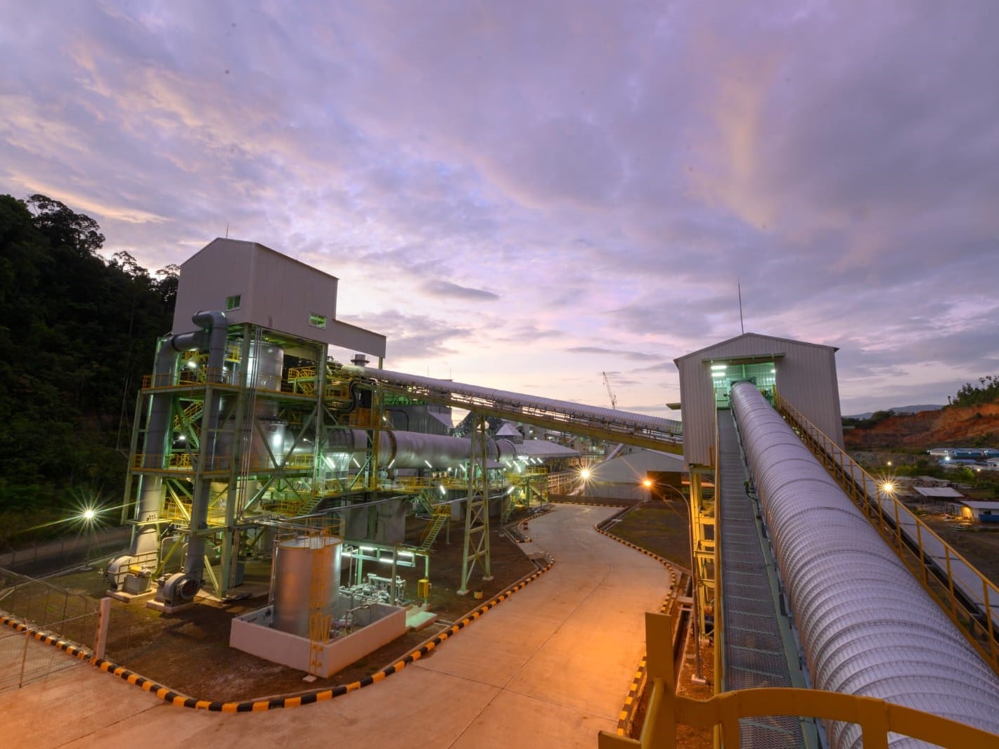 BUMN holding industri pertambangan Mind Id atau Mining Industry Indonesia terus berupaya menanggulangi pemanasan global.