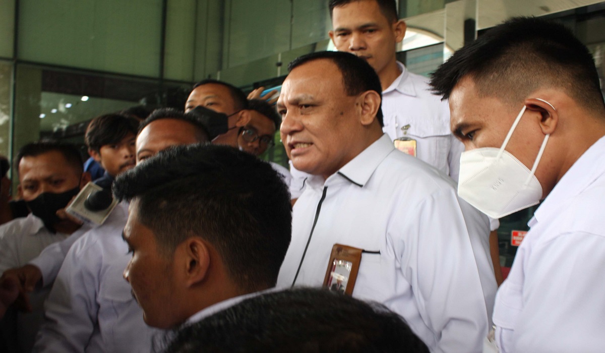 Ketua KPK Nonaktif Firli Bahuri saat menjalani pemeriksaan oleh Dewan Pengawas KPK