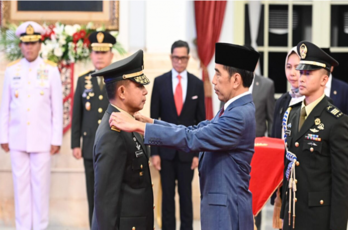 Pelantikan Agus Subiyanto sebagai KSAD dilakukan Presiden Joko Widodo di Istana Negara, Jakarta