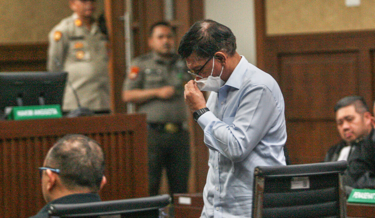 Terdakwa mantan Menkominfo, Johnny G Plate dalam sidang putusan di Pengadilan Tipikor, Jakarta, 4 November 2023.