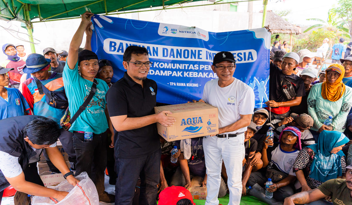 Bantuan kemanusiaan untuk korban kebakaran TPA Rawa Kucing