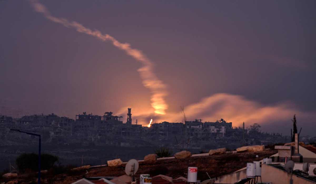 Abaikan Seruan Dunia, Israel Kembali Sasar Kamp Pengungsian di Gaza