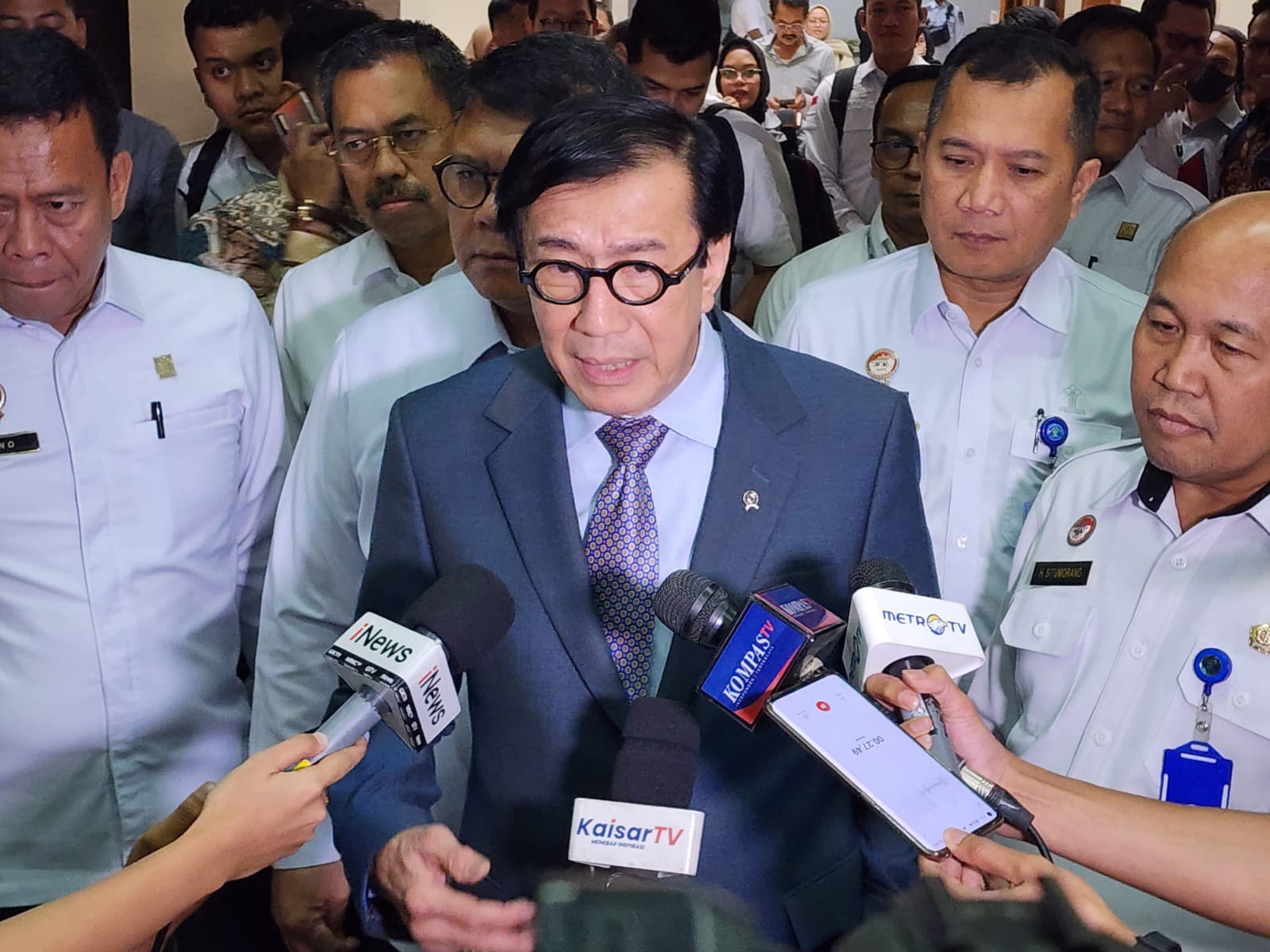 Menkum HAM Yasonna H Laoly jelaskans status tersangka Wamenkumah Eddy