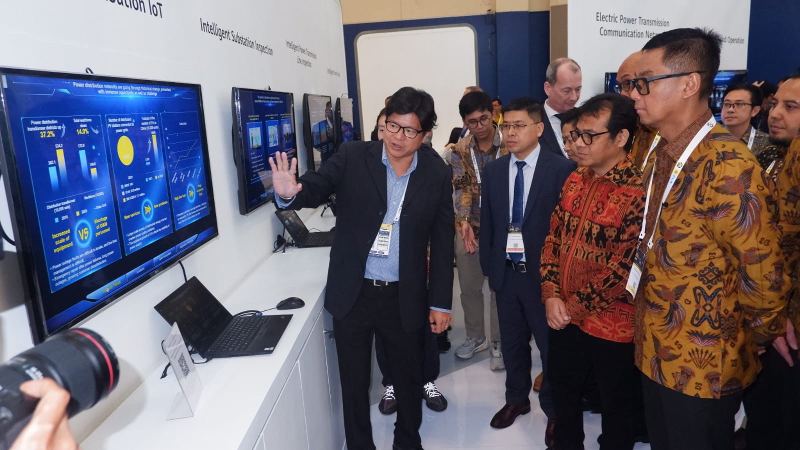 Tinjauan acara Enlit Asia