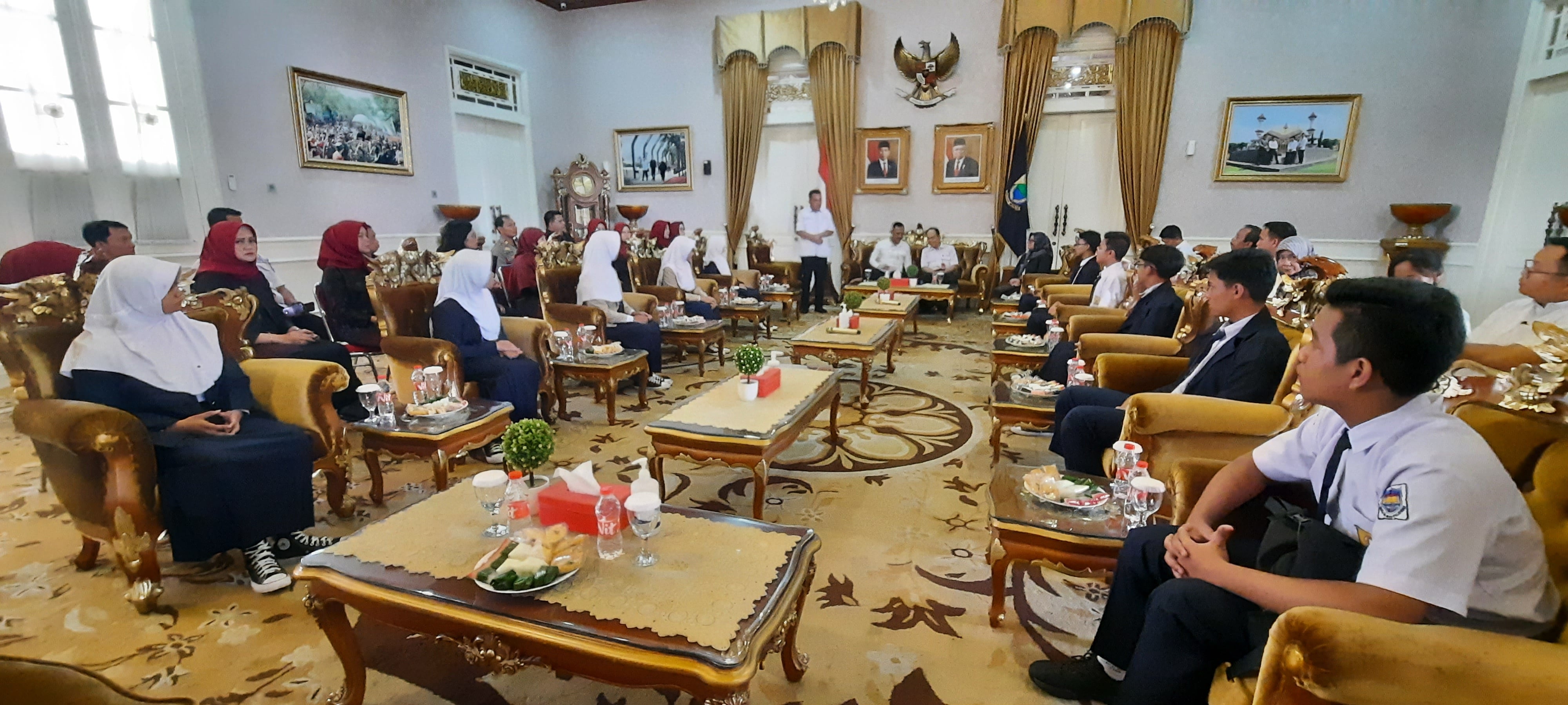 Pemerintah Kabupaten Cianjur menerima 10 pelajar yang sudah melakukan pertukaran pelajar ke Jepang