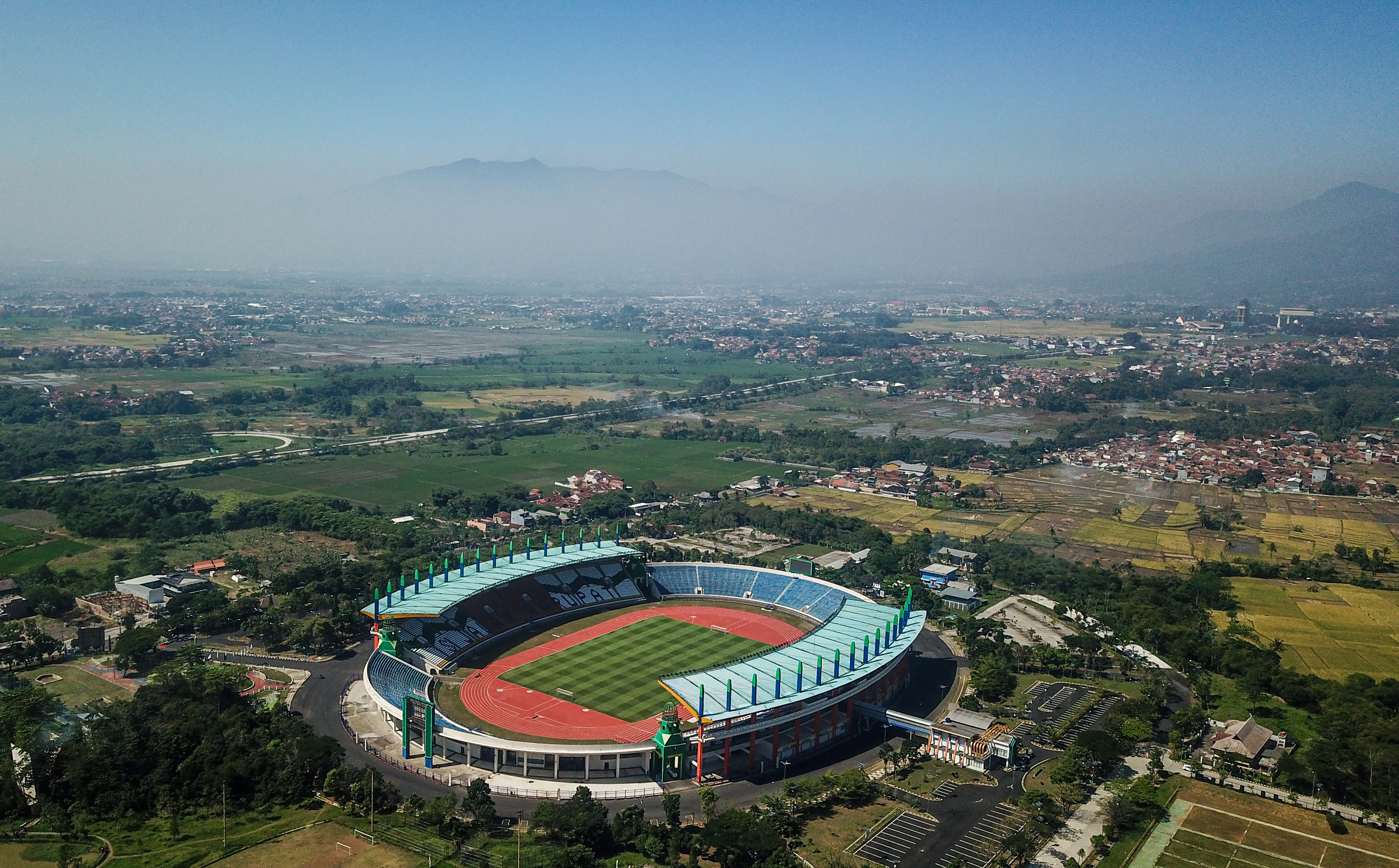 Stadion si Jalak Harupat, Soreang, Kabupaten Bandung