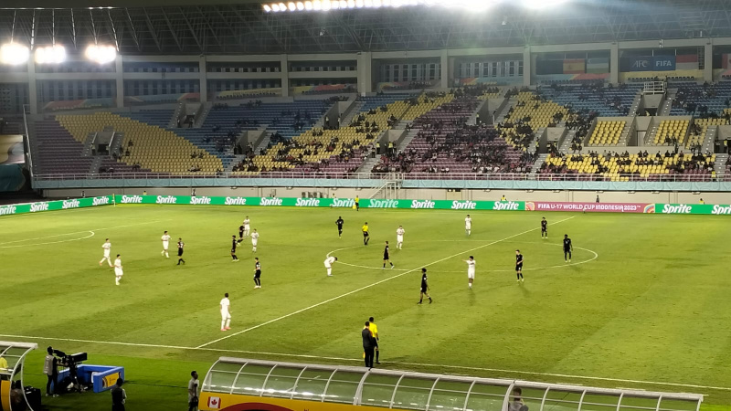Laga seru yang membuka asa bagi Uzbekistan usai menekuk Kanada pada laga kedua Grup B di Stadion Manahan.