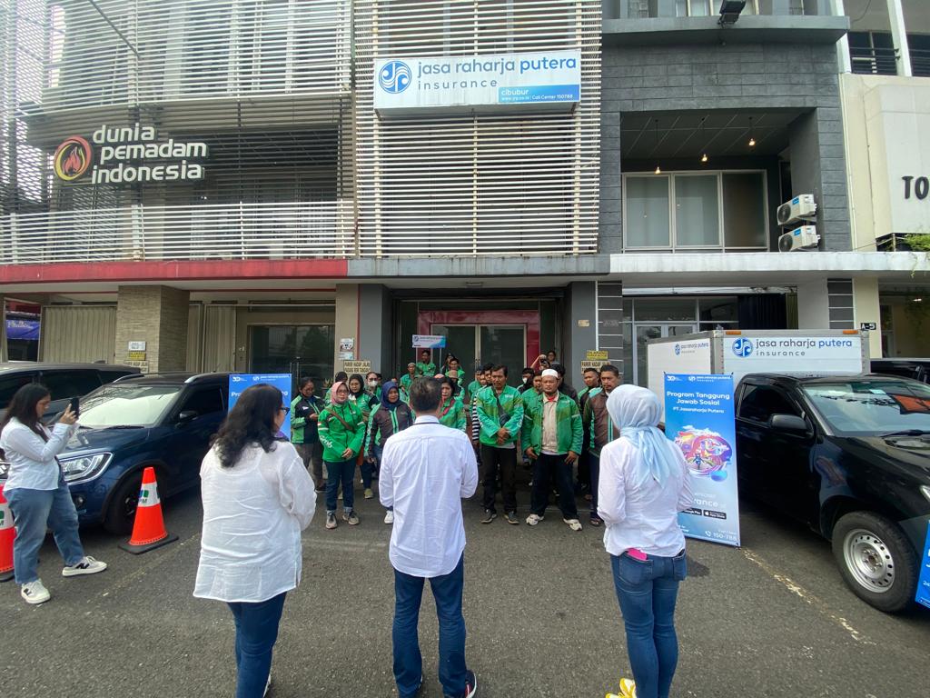 Kegiatan CSR PT Jasaraharja Putera dalam rangka perayaan HUT ke-30.