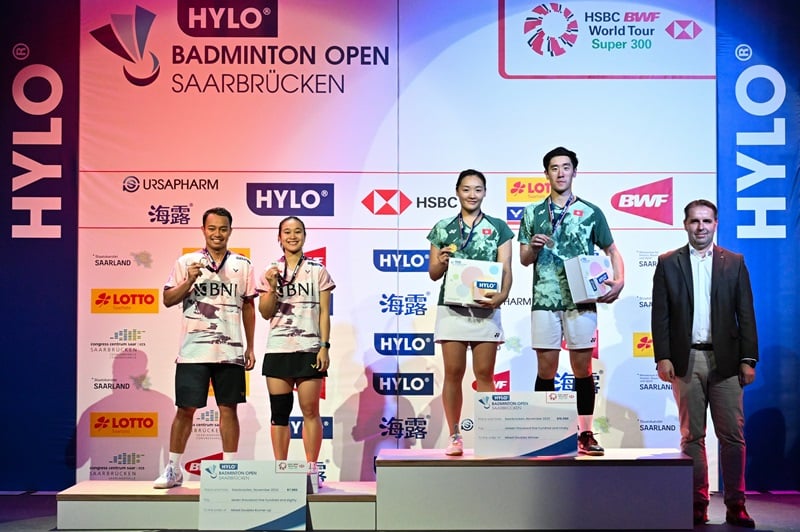 Ganda campuran Indonesia Rehan Naufal Kusharjanto/Lisa Ayu Kusumawati menjadi runner-up di Hylo Terbuka