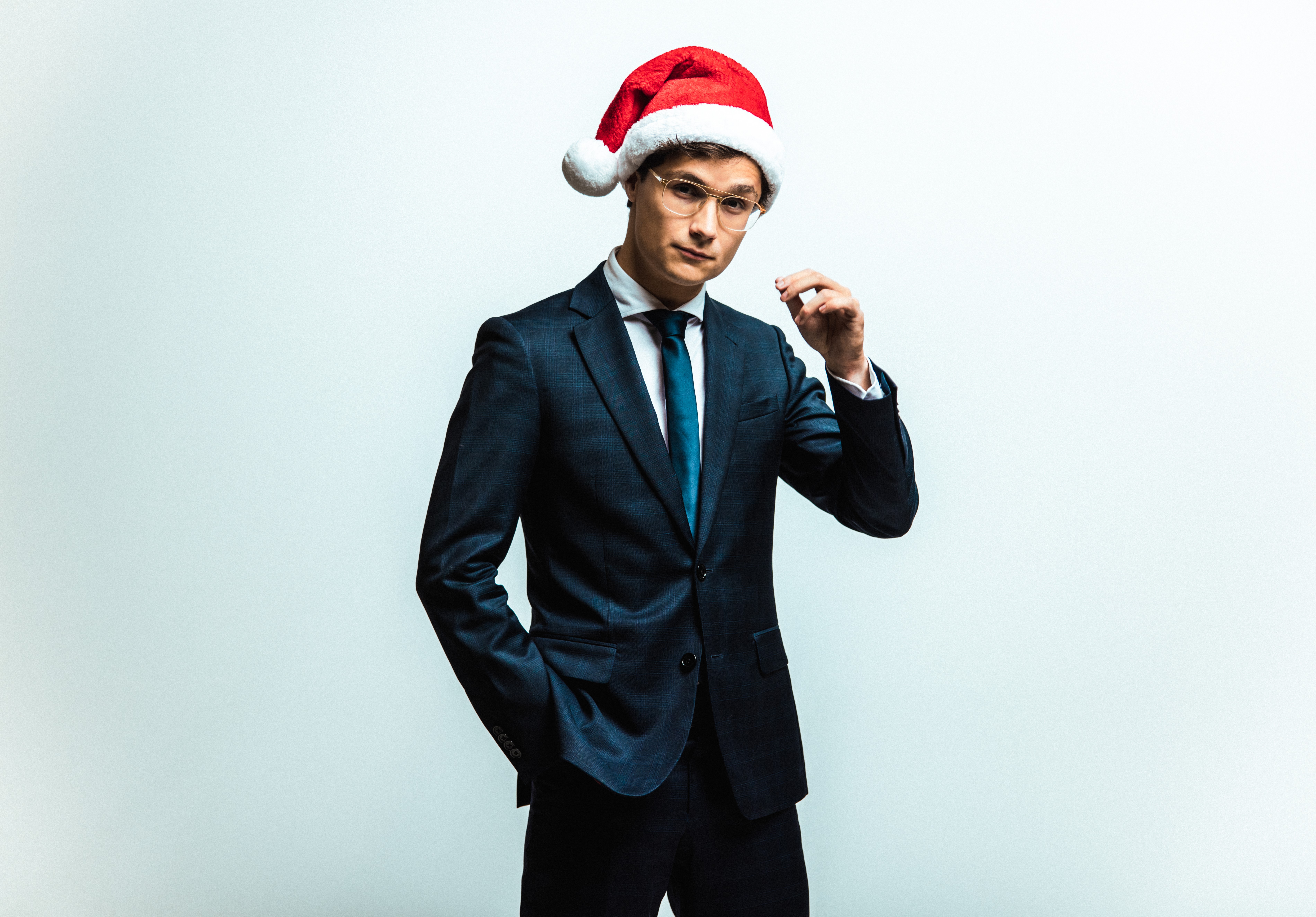 Penyanyi Dennis van Aarssen