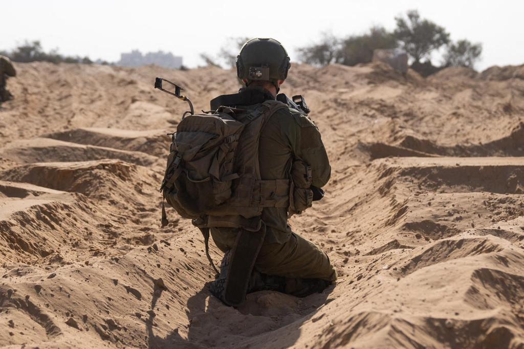 Tentara Israel di medan pertempuran Gaza