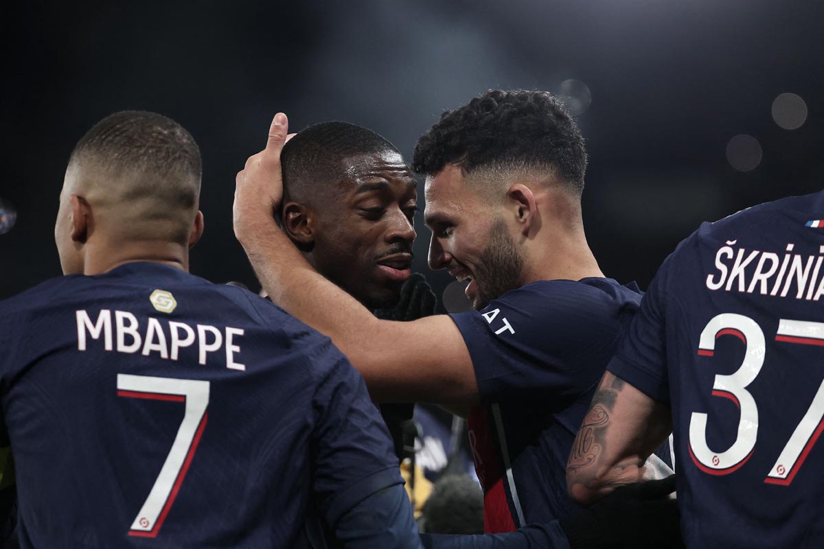 Dembele berhasil mencetak gol pertamanya untuk PSG yang mengantarkan kemenangan 5-2 atas Monaco di Ligue 1.