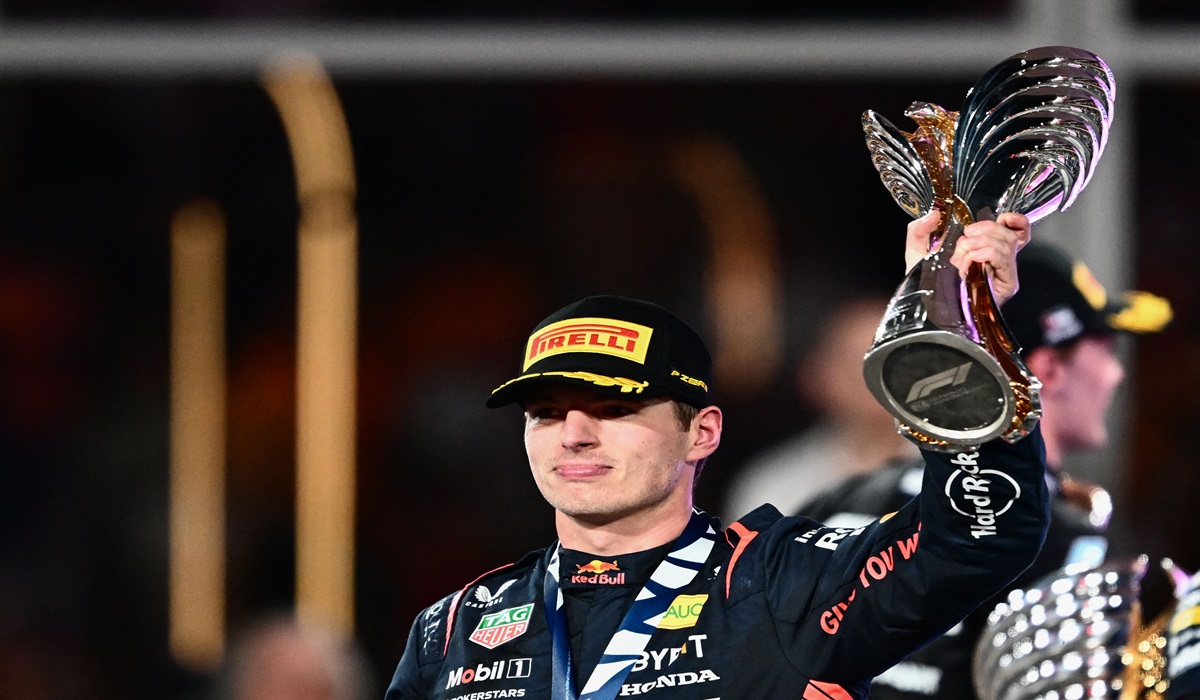 Pembalap Red Bull Max Verstappen usai menjadi juara di GP Abu Dhabi