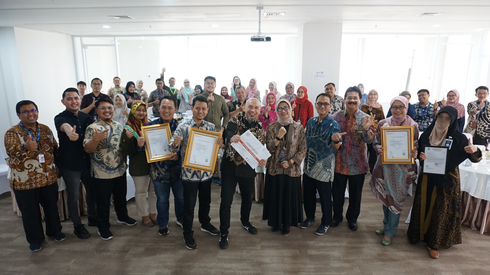 RS Pelni resmi memperoleh tiga sertifikat ISO berstandar inernasional.