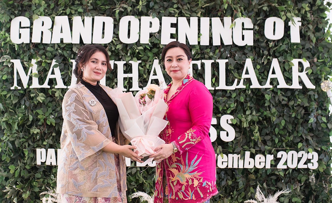 Peresmian Martha Tilaar Spa Express Pangkalan Bun, Kalimantan Tengah, Minggu (5/11).