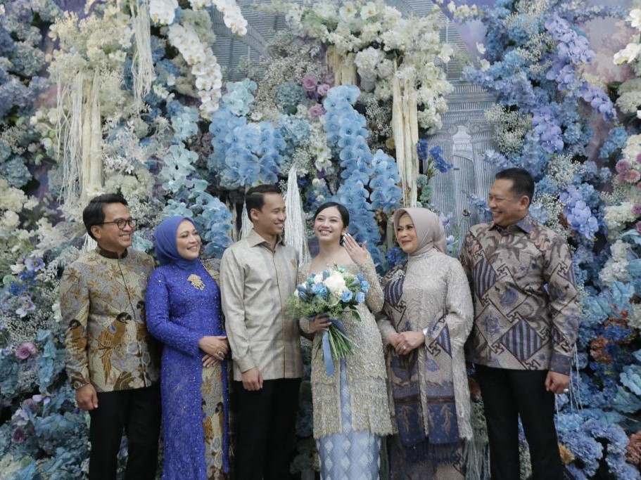 Acara lamaran Avicenna Athalla Zaki Ghani Alli (Athalla) kepada salah  satu putri Bamsoet, Saras Shintya Putri.