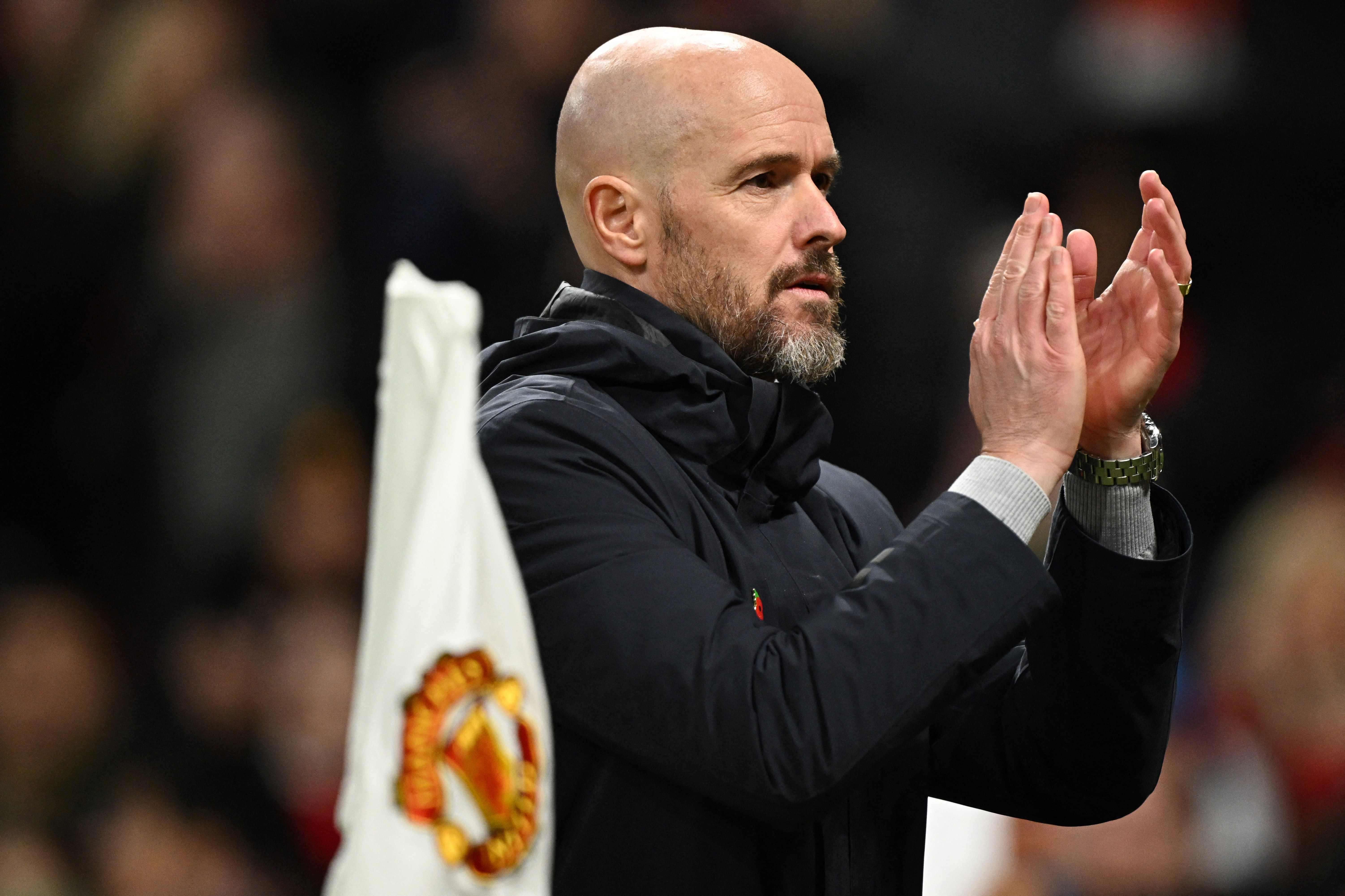 Pelatih Erik ten Hag memperingatkan Manchester United untuk menghadapi ujian berat dari Everton.