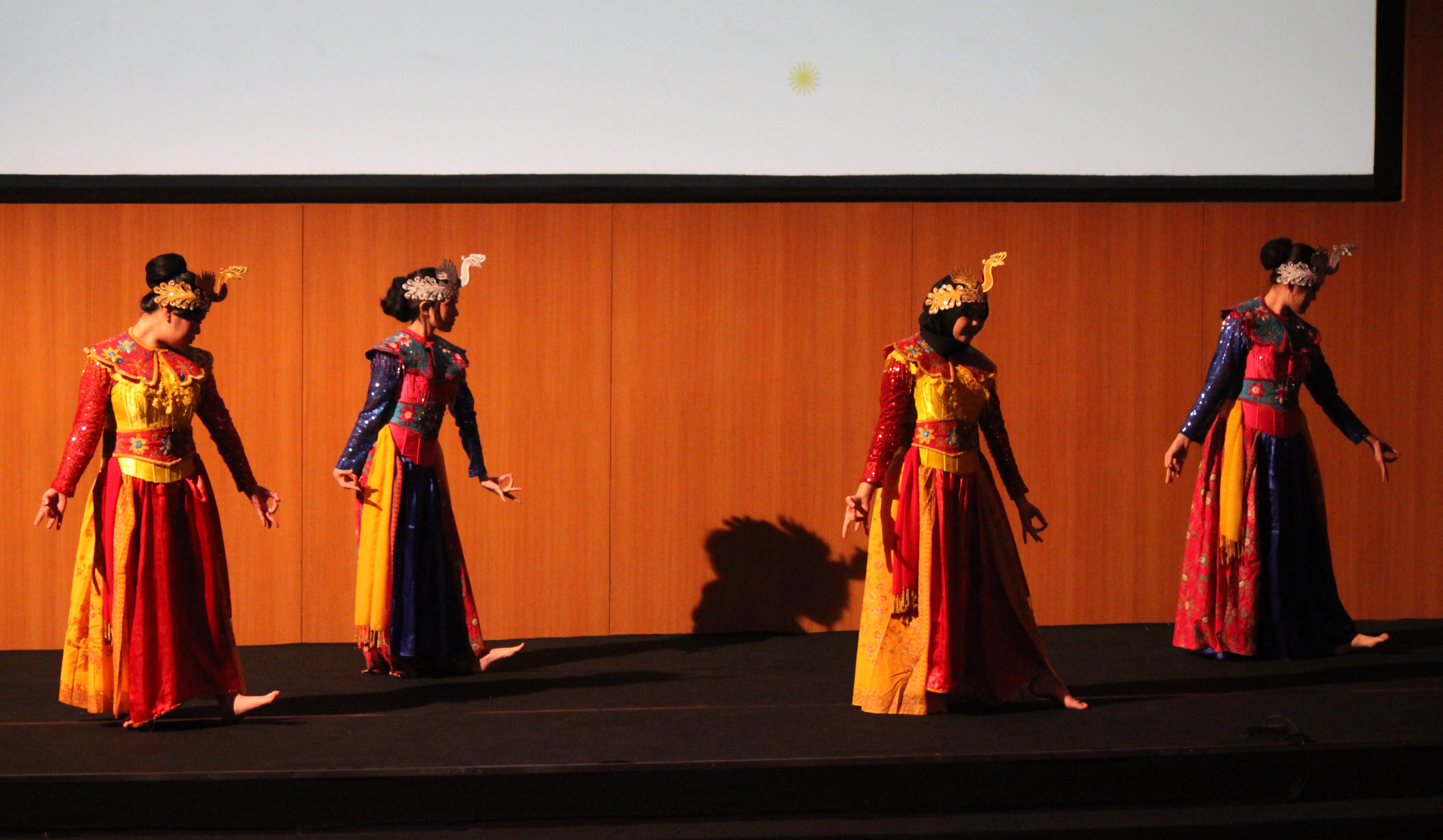 Rangkaian kegiatan dalam rangka Dies Natalis Indonesia International Institute for Life Sciences.