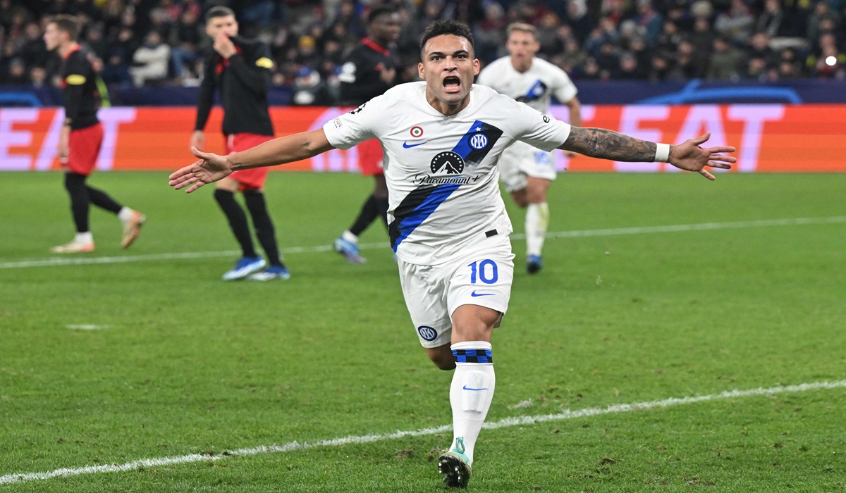 Penyerang Inter Milan Lautaro Martinez melakukan selebrasi usai mencetak gol ke gawang Salzburg di laga Liga Champions.