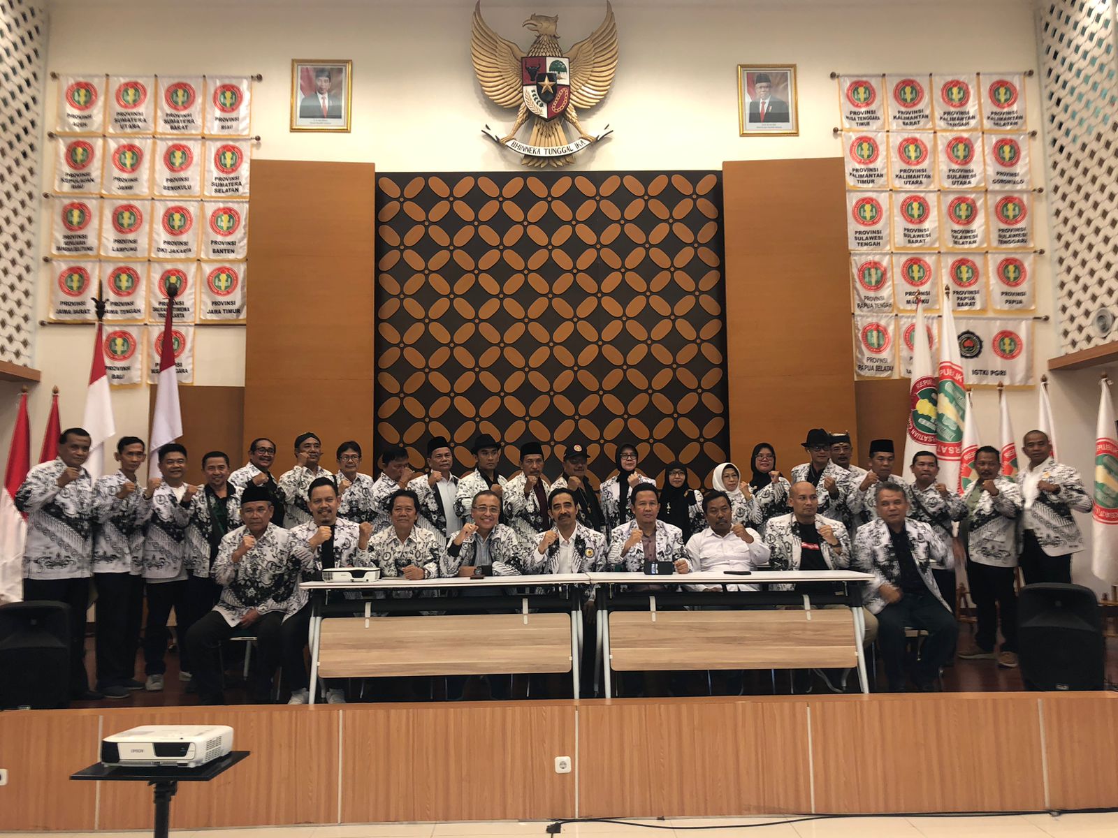 Teguh Sumarno terpilih Ketua Umum PB PGRI 