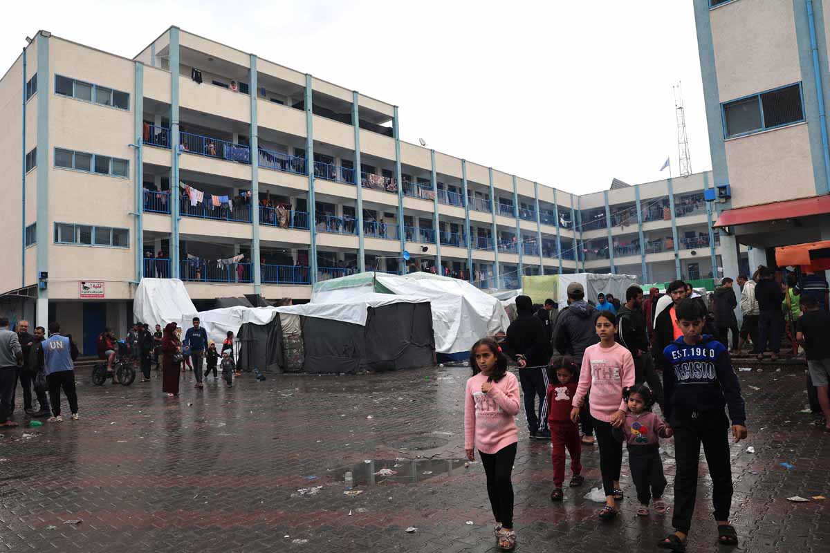 Antonio Guterres mengaku sangat terkejut dengan kebiadaban Israel, yang menghancurkan dua sekolah yang dijadikan pengungsian oleh PBB.