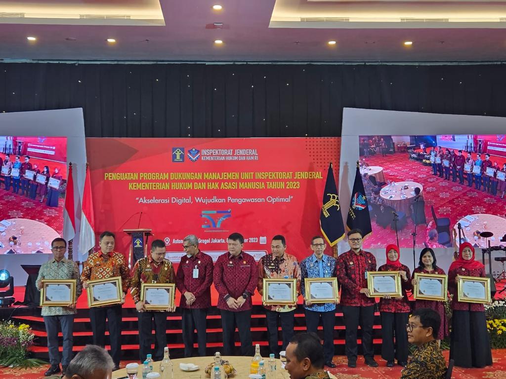  Penghargaan Capaian Komitmen Produk Dalam Negeri Tertinggi