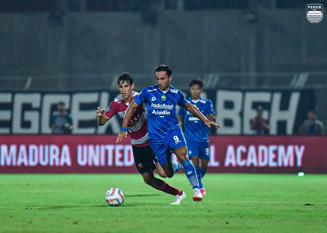 Laga Madura United vs Persib Bandung di Lanjutan BRI Liga 1