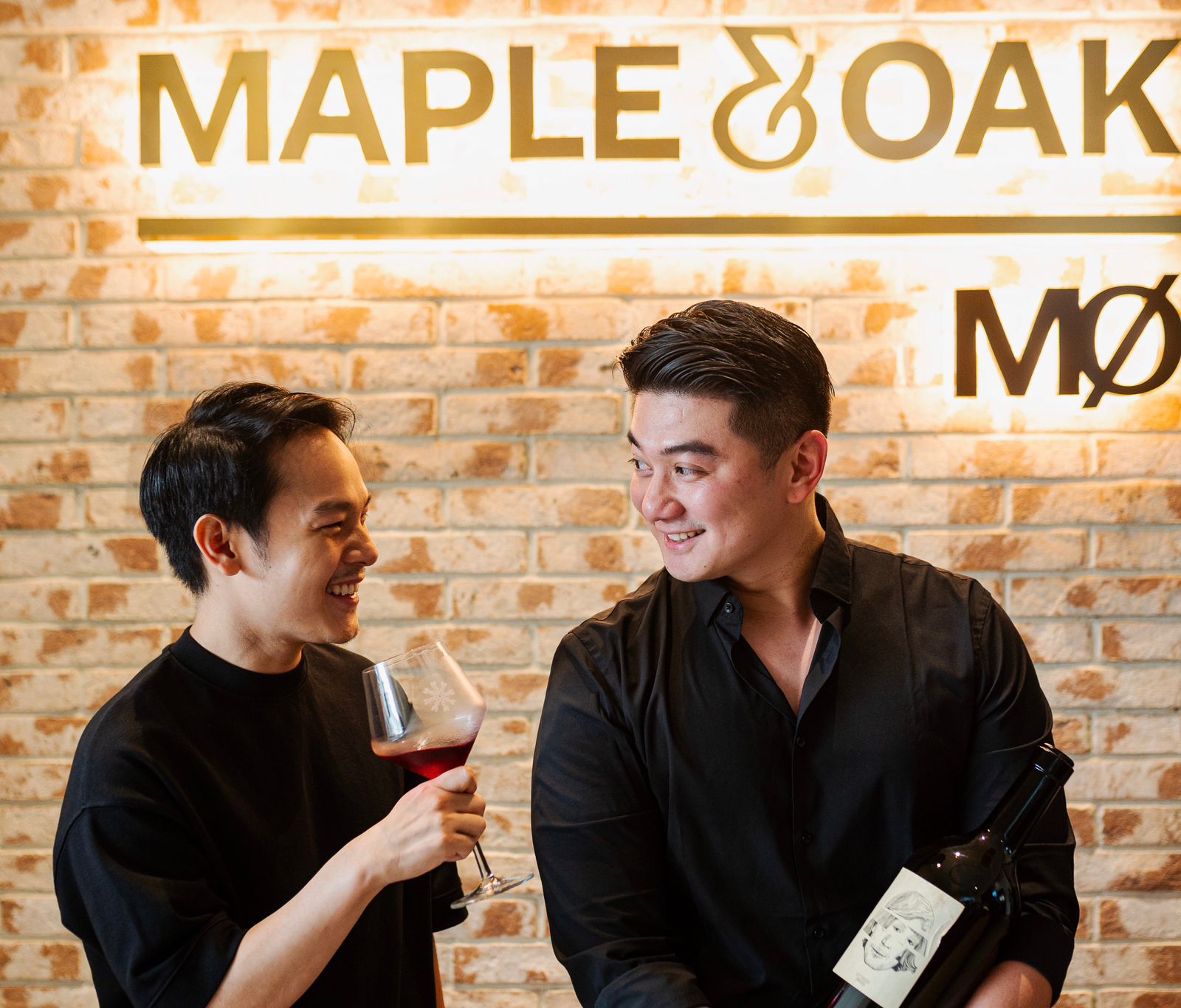 Founder Maple & Oak, Riva Lauritz (kiri) dan Chef Arnold Poernomo. 