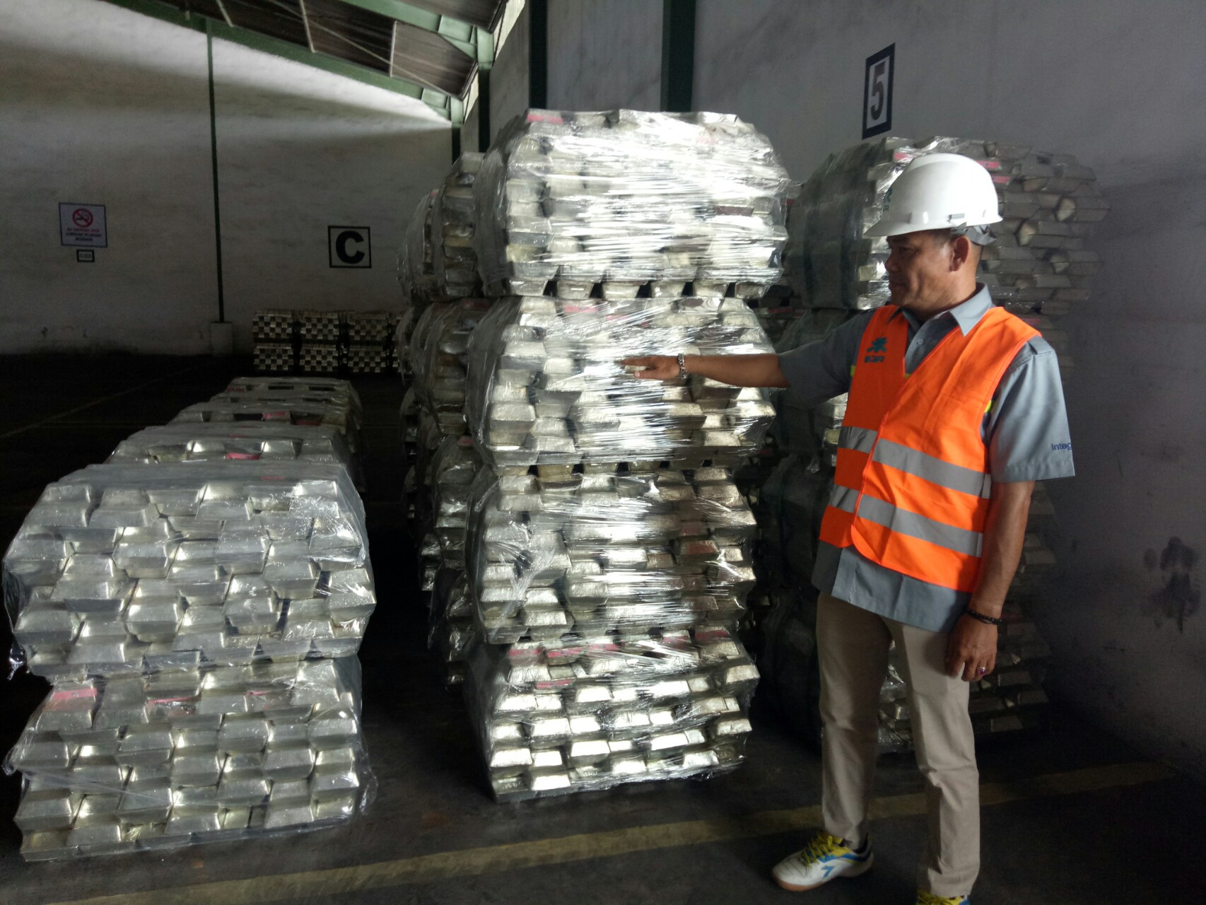 PT Timah Tbk harus melakukan penguatan manajemen, produksi, operasional, termasuk pola pengamanan IUP Perusahaan.