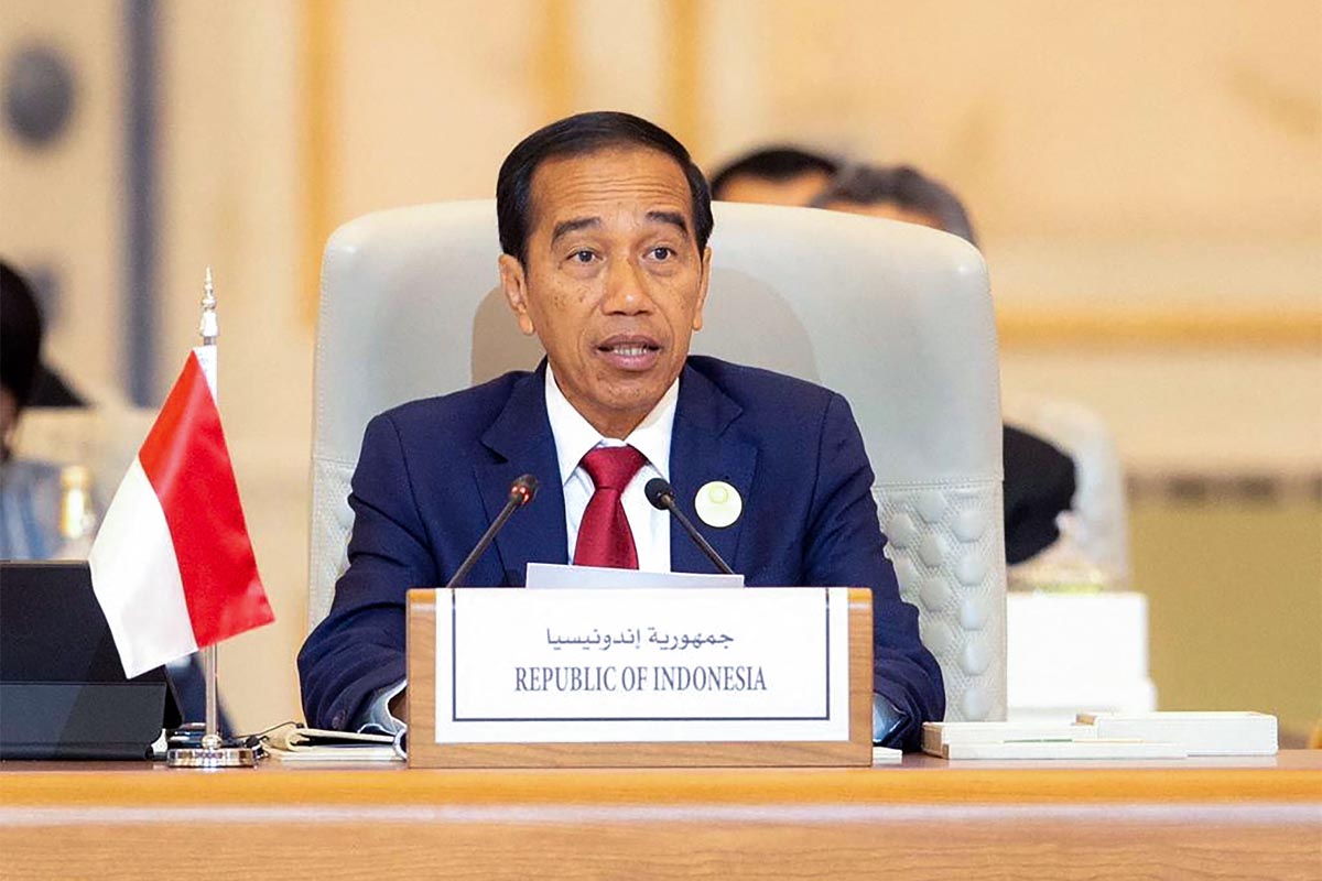Presiden Joko Widodo menegaskan Indonesia siap berkontribusi dalam negosiasi damai antara Israel dan Palestina.
