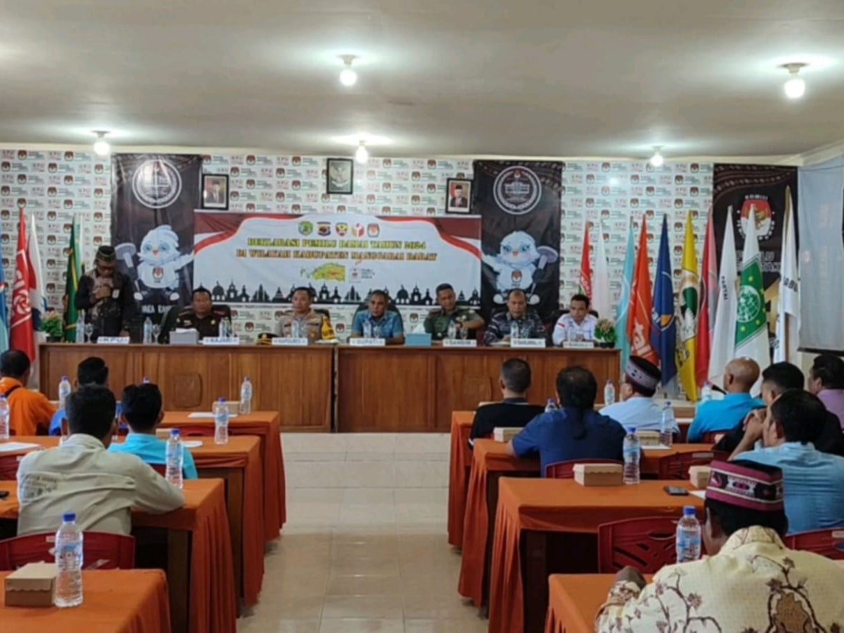 KPU Manggarai Barat kecolongan ikut menetapkan terpidana dalam DCT anggota legislatif Manggarai Barat Pemilu 2024.