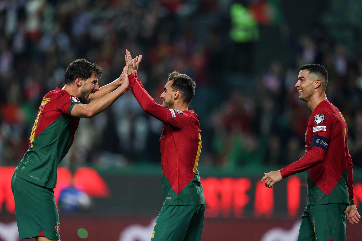 Portugal berhasil mengalahkan Islandia 2-0 pada kualifikasi Euro 2024 dan mencatat 10 kemenangan dari 10 pertandingan di Grup J.