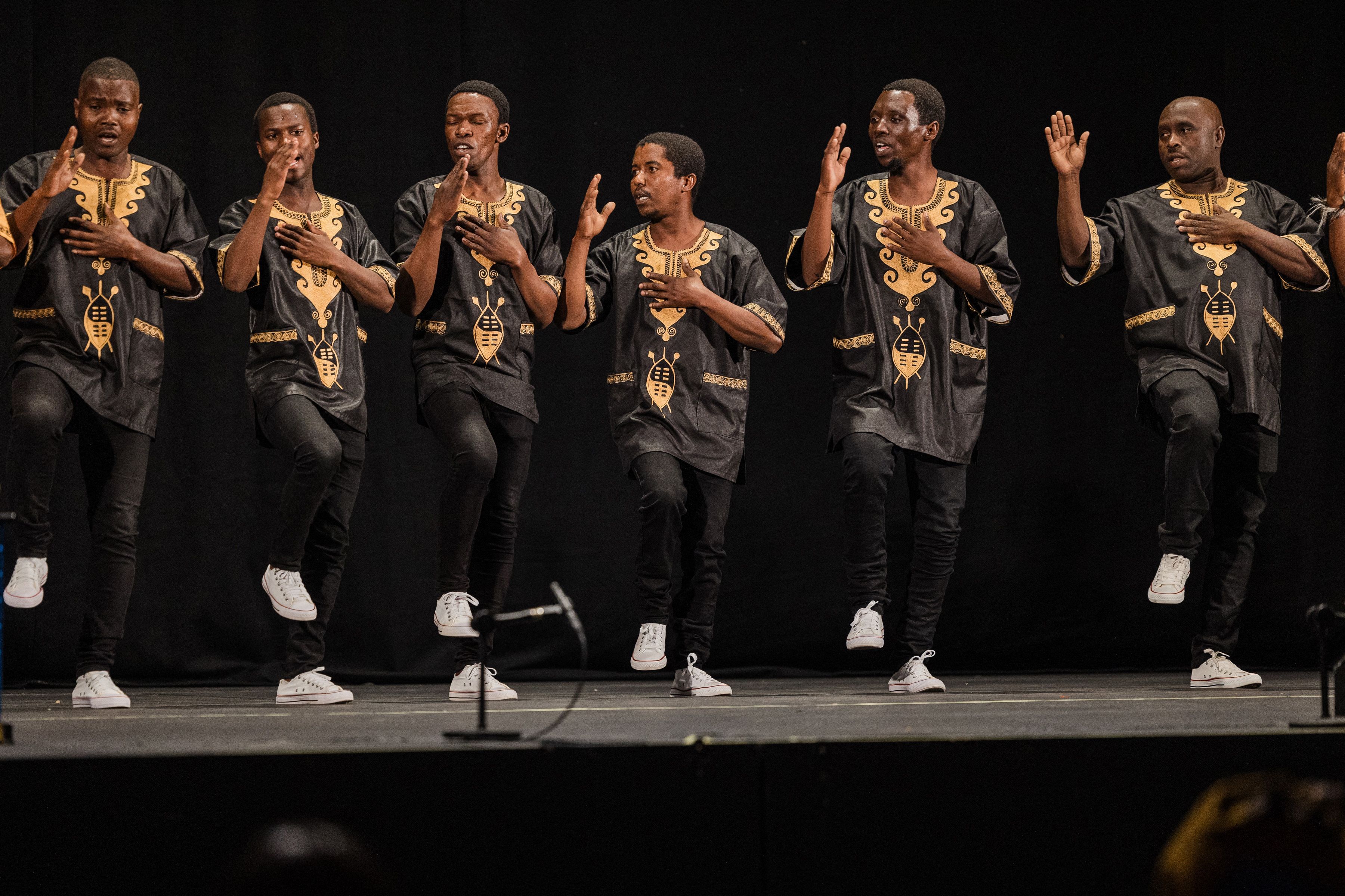 Ilustrasi : Tarian tradisional Afrika