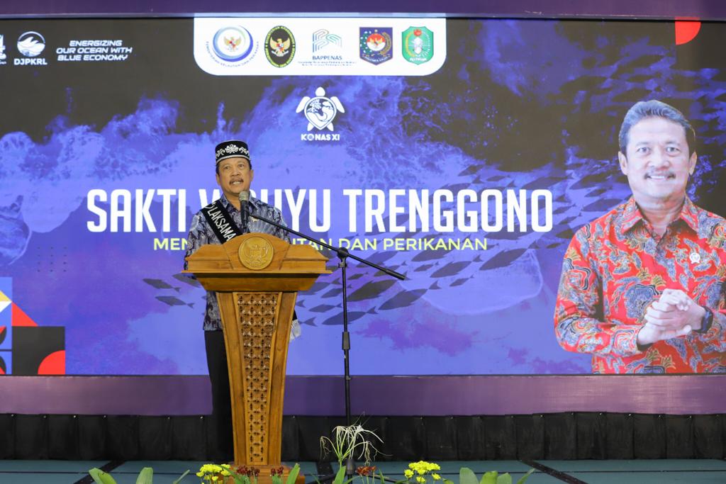 Menteri Kelautan dan Perikanan (KP) Sakti Wahyu Trenggono membuka Konferensi Nasional XI di Pontianak, Kalbar, Selasa (28/11/2023).