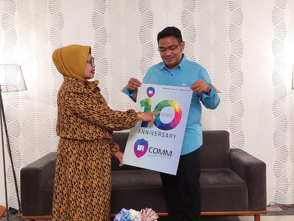 PT Ircomm Norton Capital (Ircomm) merupakan perusahaan holding dengan bisnis utama konsultan komunikasi. 