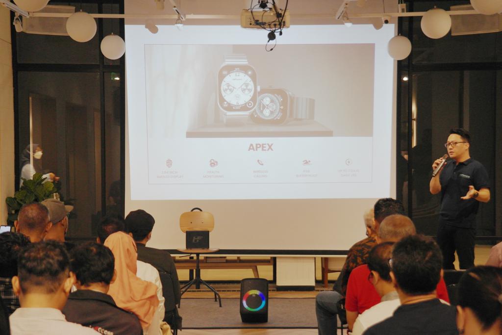 Konferensi pers yang diadakan HiFuture, merek gadget dari Tiongkok, di Jakarta.