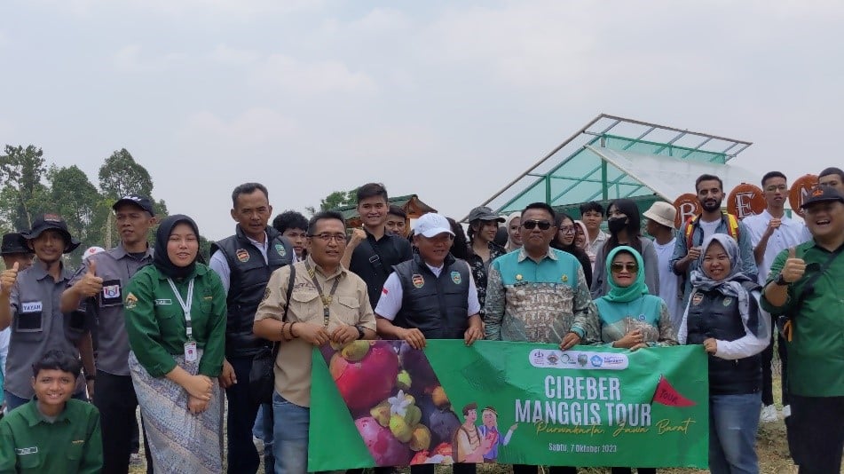 Kegiatan Cibeber Manggis Tour di Kabupaten Purwakarta, Jawa Barat. 