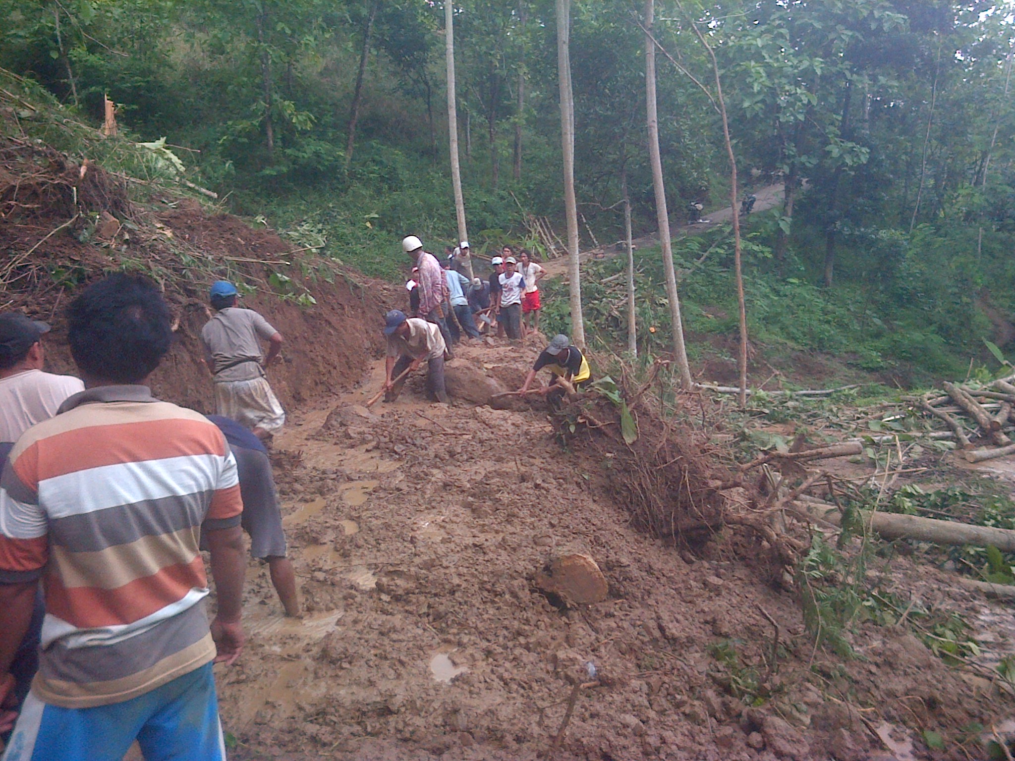 Tanah Longsor Mulai Melanda Kuningan