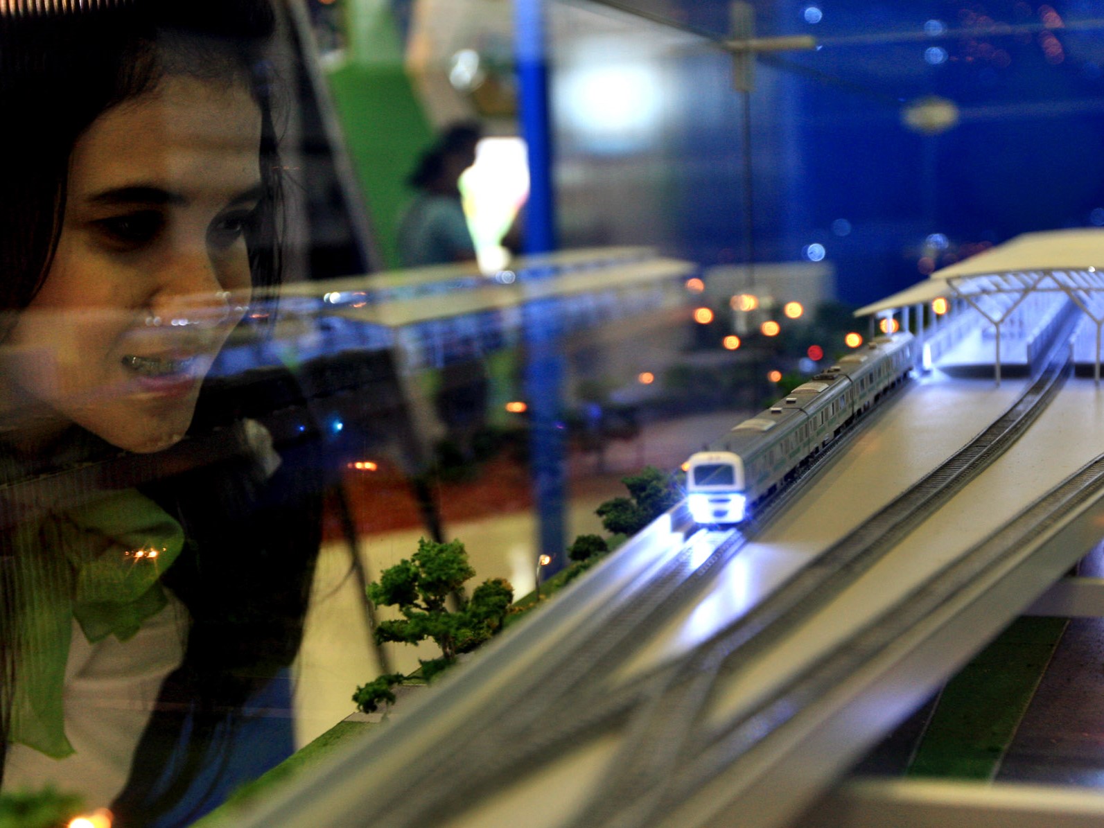 MRT Fase Timur-Barat Fase 1 Tahap 1 Dibangun