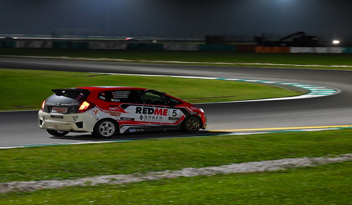 Tim Saber Industries Racing Team saat membalap di Sepang 1000 Km Endurance Race