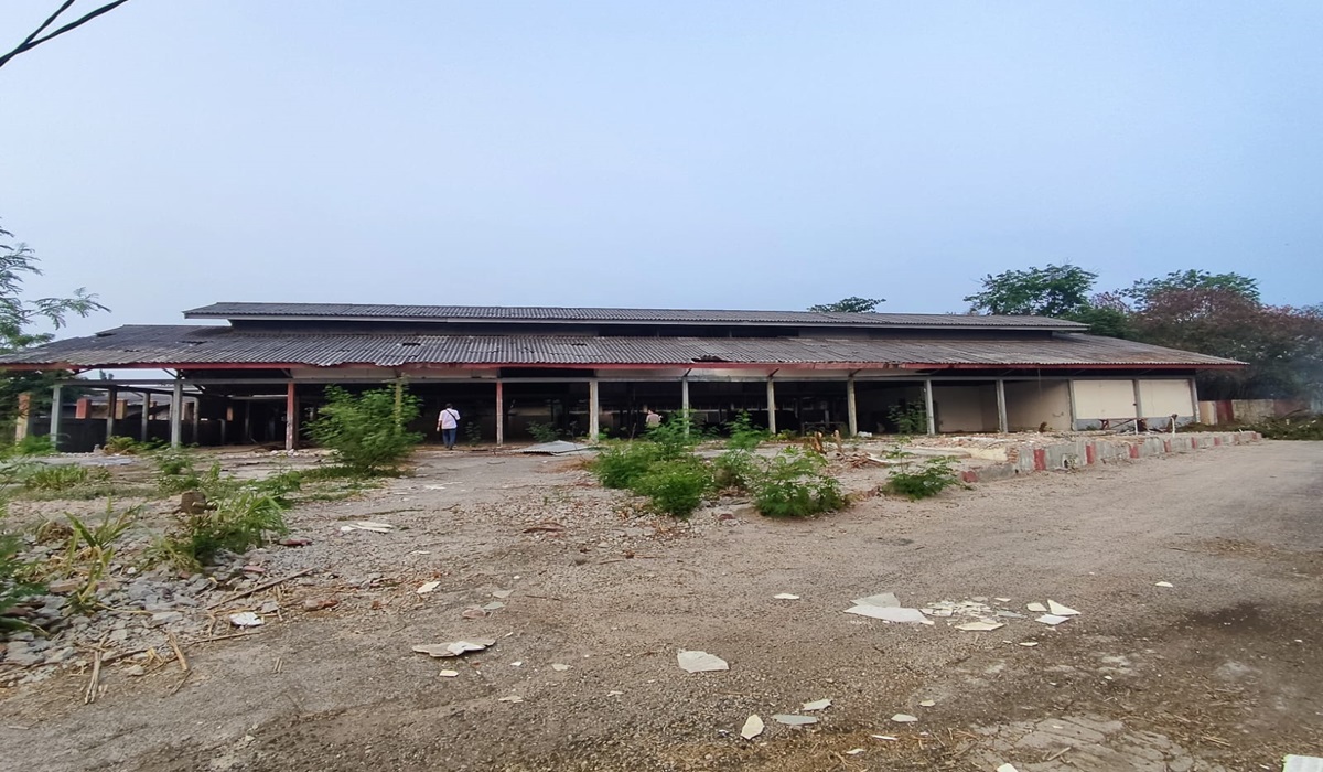 Pasar daging yang sedang dibangun Dharma Jaya