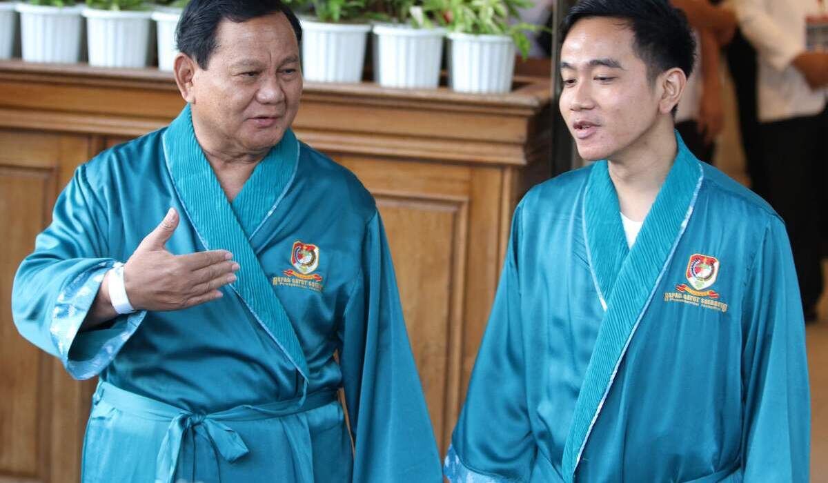 Makin Panas! PDIP Sebut Gibran Tabrak Konstitusi, Golkar Membela