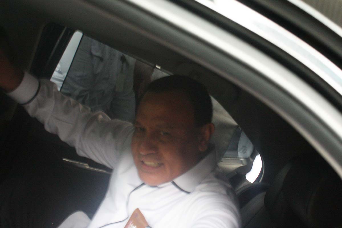 Boyamin Saiman mengaku gembira penetapan tersangka terhadap Firli Bahuri, karena barang bukti mengarah ke ketua KPK tersebut.