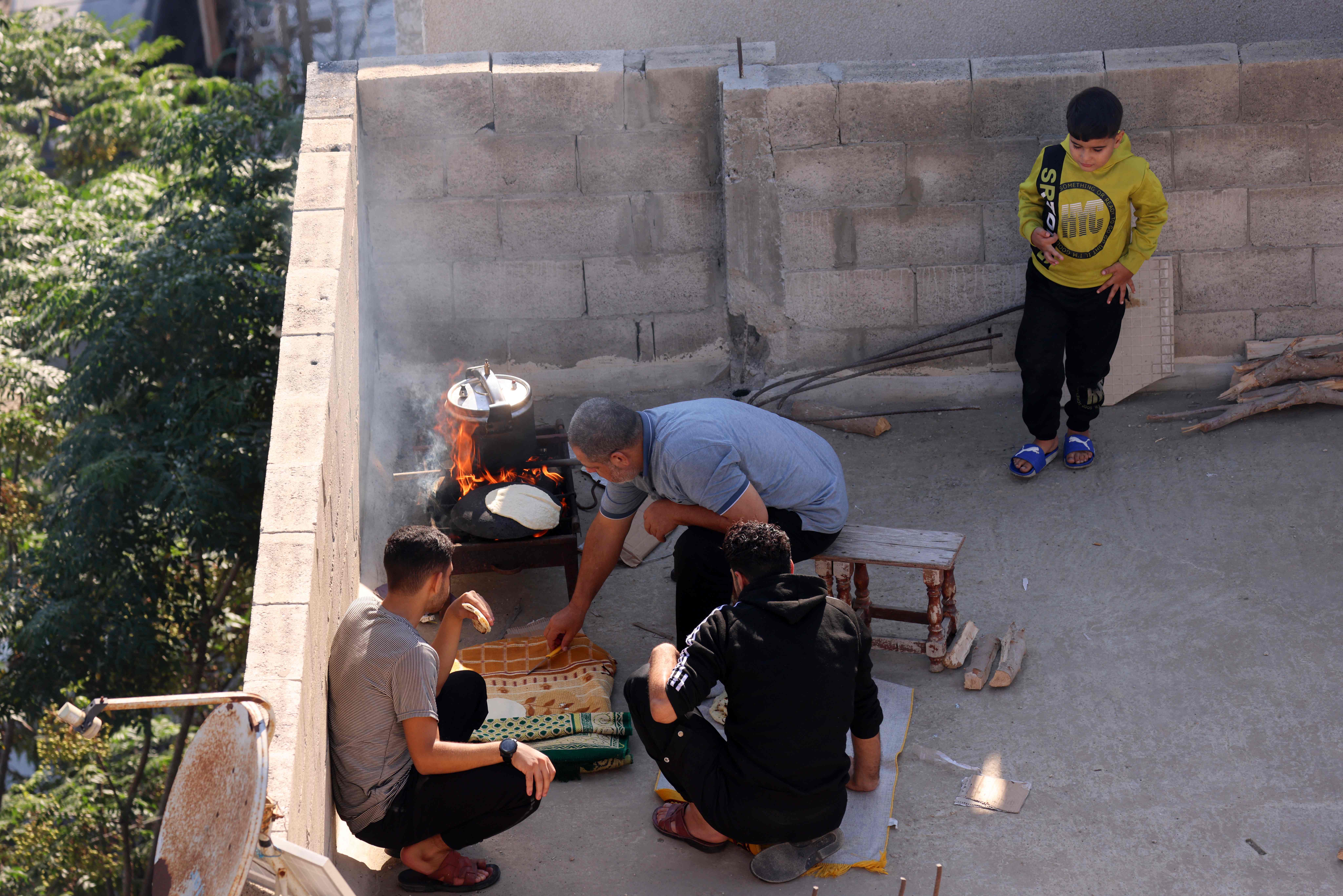 Stok Makanan Menipis, Warga Gaza Terancam Kelaparan